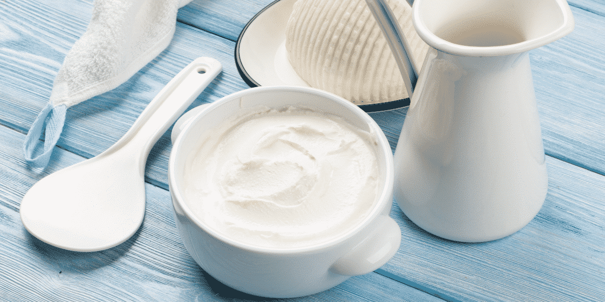 Leia mais sobre o artigo Como fazer creme de leite caseiro delicioso