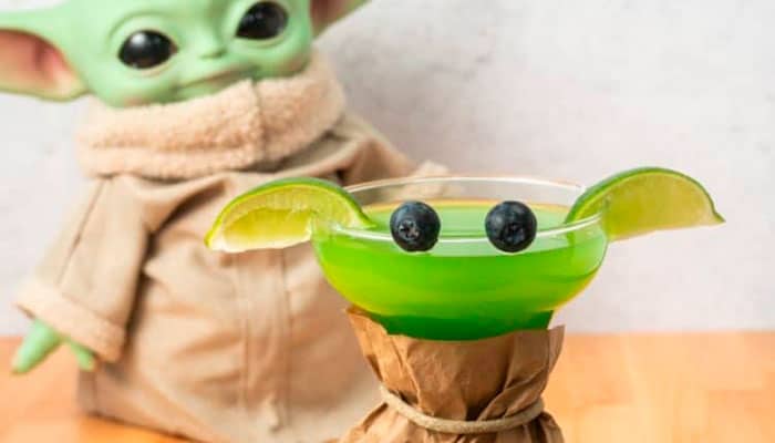 Leia mais sobre o artigo Drink Baby Yoda de Maçã Verde, sem Álcool! This is the Way!