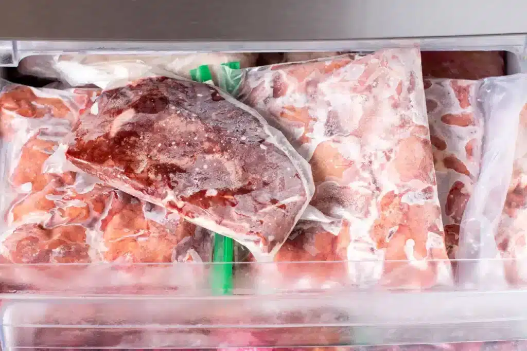 Leia mais sobre o artigo Como Descongelar Carne Rápido: Dicas Infalíveis e Seguras